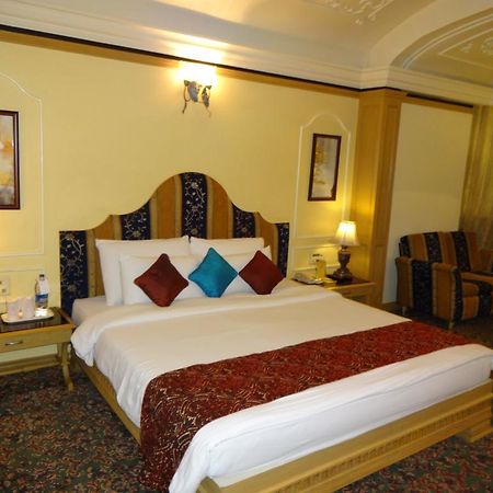 Hotel Babylon International Rāipur Zewnętrze zdjęcie