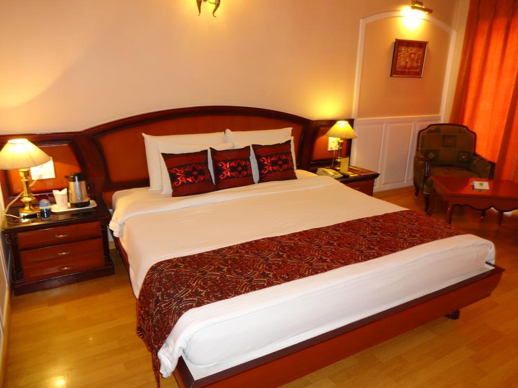 Hotel Babylon International Rāipur Zewnętrze zdjęcie