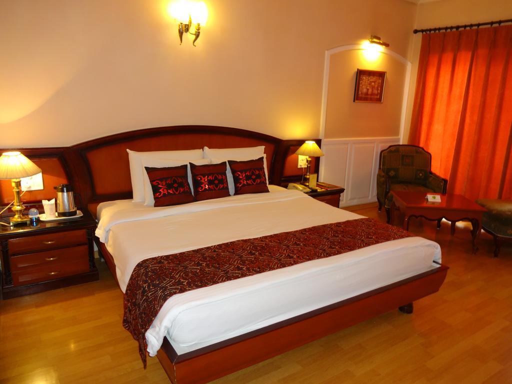Hotel Babylon International Rāipur Zewnętrze zdjęcie