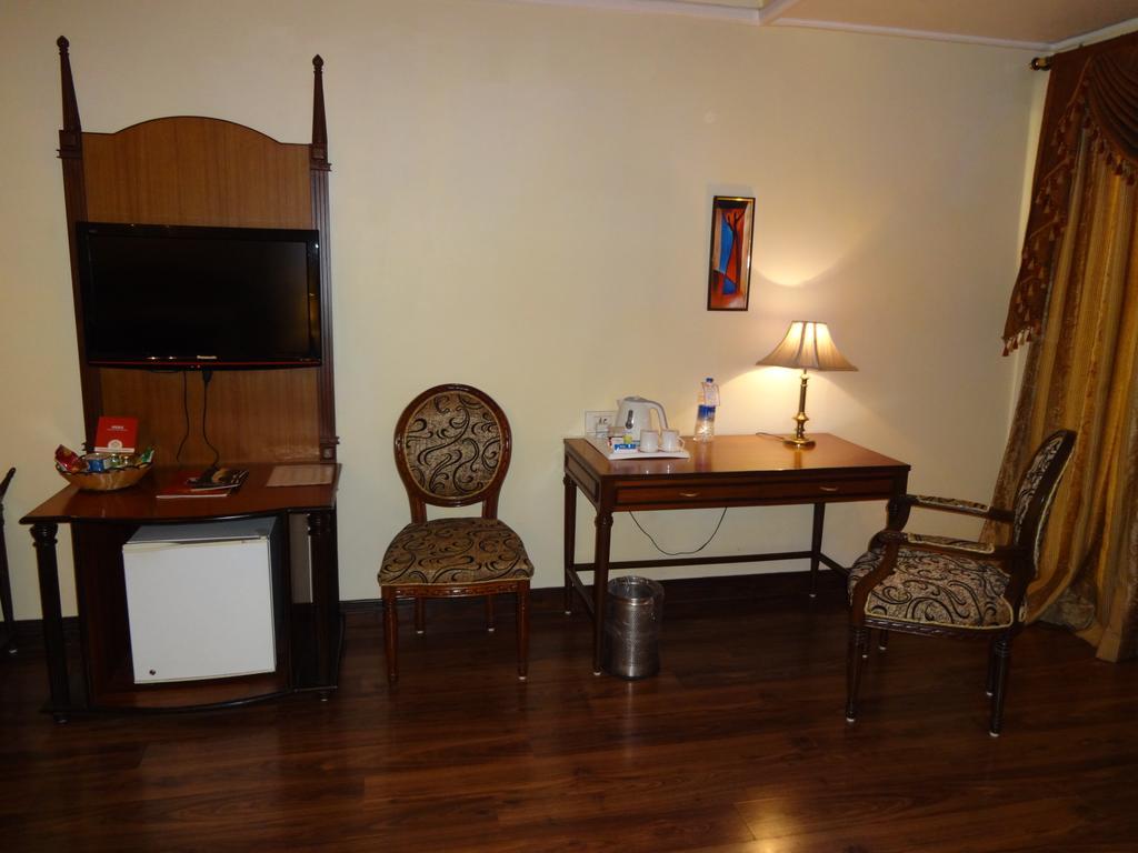 Hotel Babylon International Rāipur Zewnętrze zdjęcie