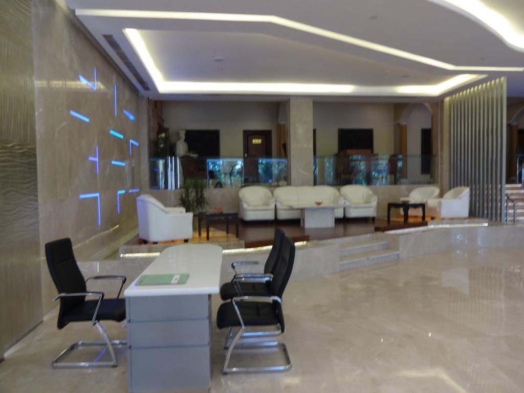 Hotel Babylon International Rāipur Zewnętrze zdjęcie