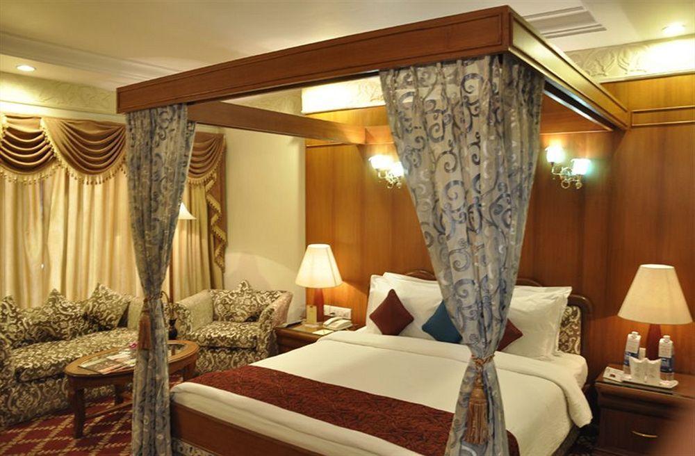 Hotel Babylon International Rāipur Zewnętrze zdjęcie