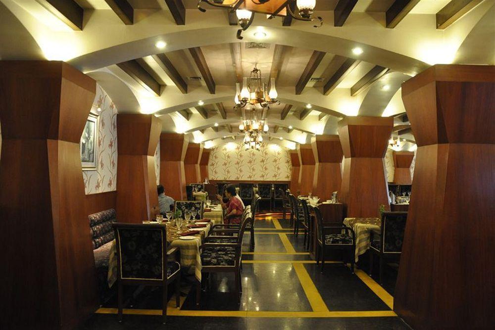 Hotel Babylon International Rāipur Zewnętrze zdjęcie