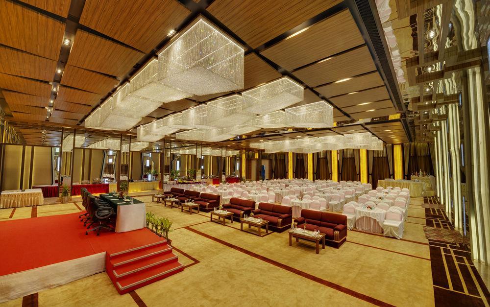 Hotel Babylon International Rāipur Zewnętrze zdjęcie