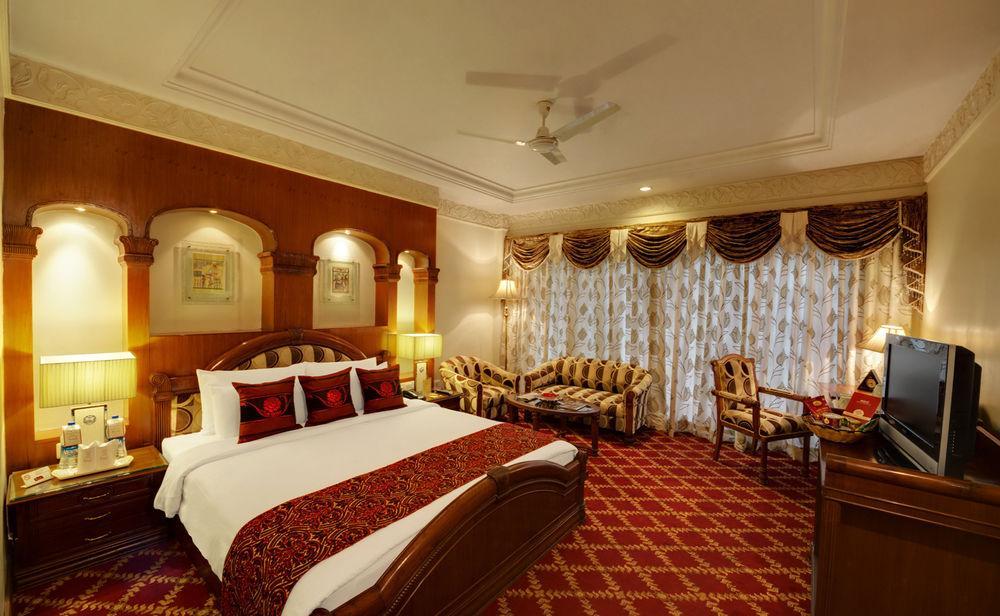 Hotel Babylon International Rāipur Zewnętrze zdjęcie